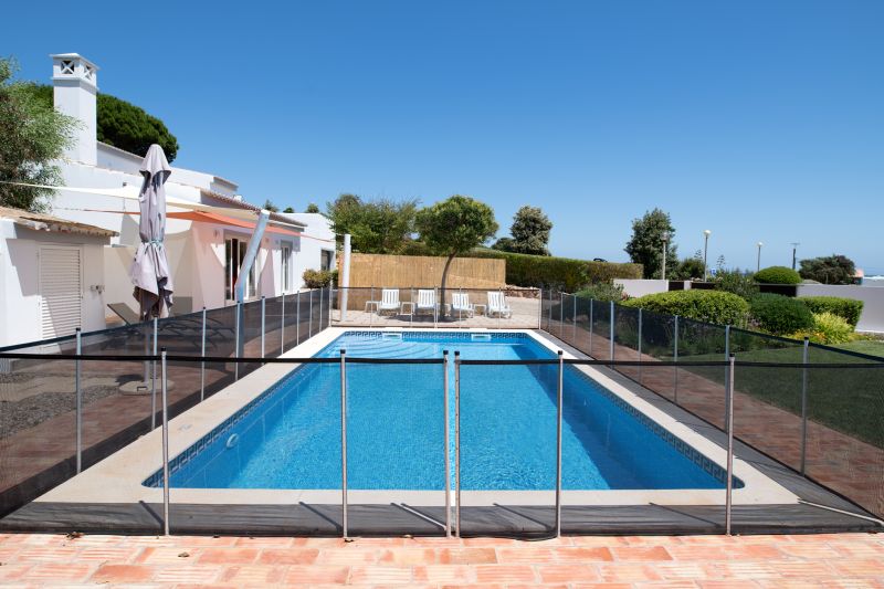 Best Pool Safety Fencing Contractors in Henderson, NV